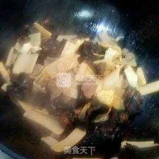 笋炒肉片的做法步骤：4