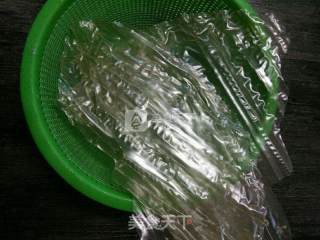 粉皮炖鸡的做法步骤：2
