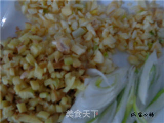豆角焖面的做法步骤：1