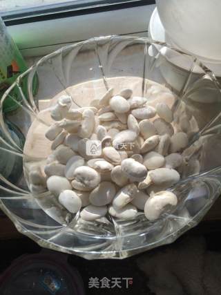 雪豆山药蹄花汤的做法步骤：1