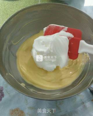戚风原味蛋糕的做法步骤：8