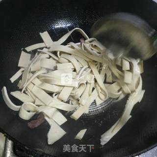 红烧千张的做法步骤：3