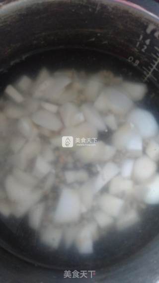 薏仁香芋煲的做法步骤：3