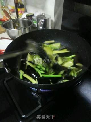 豆角烧茄子的做法步骤：4