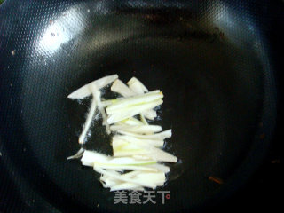 香菇炒青菜的做法步骤：3