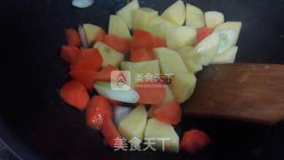 最佳下饭菜——咖喱土豆牛肉的做法步骤：5