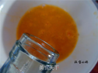 鸡蛋炒蒜黄的做法步骤：3