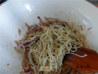 咖喱洋葱肉炒面的做法步骤：7