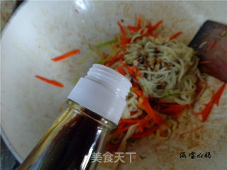 杏鲍菇素炒面的做法步骤：10
