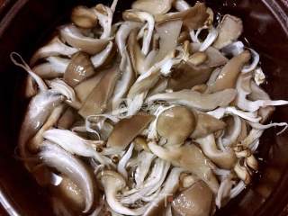 香酥孜然平菇的做法步骤：3