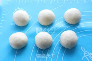 小巧玲珑：芝麻小餐包的做法步骤：5