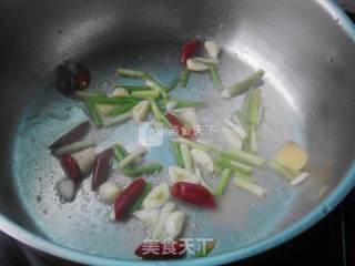 香菇焖鸭的做法步骤：7