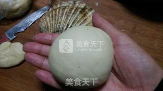 椰蓉馅奶油贝壳面包的做法步骤：8