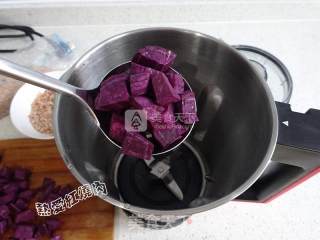 红粳米紫薯糊的做法步骤：3