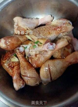 杏鲍菇烧鸡腿的做法步骤：3