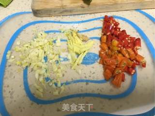 辣爆鸡胗的做法步骤：2