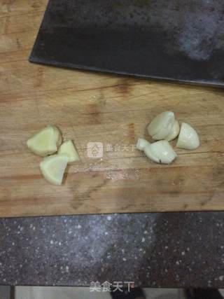 五花肉烧四季豆的做法步骤：2