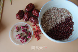 养生滋补红润浓汤的做法步骤：1