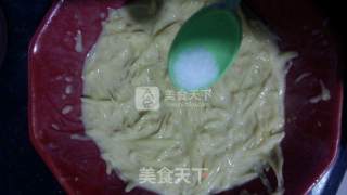 土豆丝饼的做法步骤：4