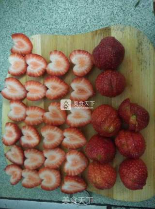 草梅冻芝士蛋糕(不用烤箱的蛋糕)的做法步骤：3