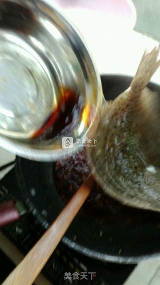 豆腐红烧酸辣比目鱼的做法步骤：17