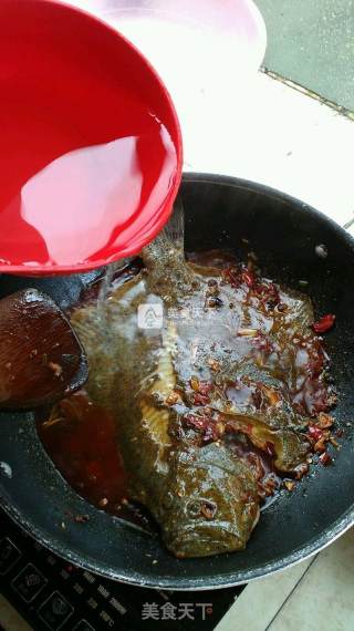 豆腐红烧酸辣比目鱼的做法步骤：18