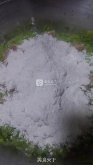 葛粉萝卜小吃的做法步骤：2