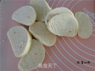 香煎鸡蛋馒头片的做法步骤：4