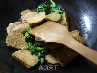 蒿菜炒小素鸡的做法步骤：9