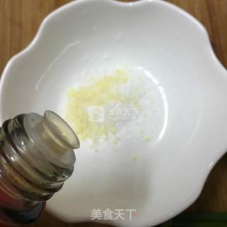 凉拌豆芽的做法步骤：3