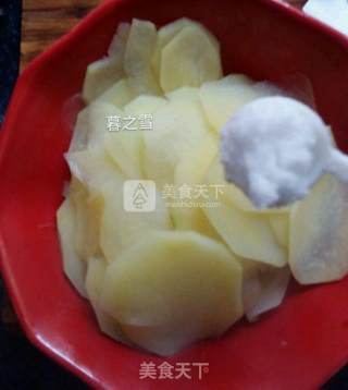 凉拌香辣土豆的做法步骤：5