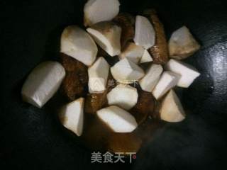 杏鲍菇炒鸡翅的做法步骤：9