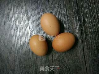 青椒炒鸡蛋的做法步骤：2