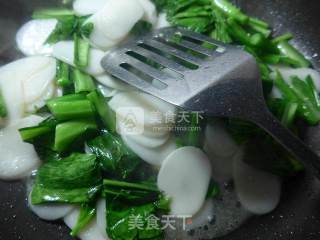 鸡蛋油菜蕻炒年糕的做法步骤：8