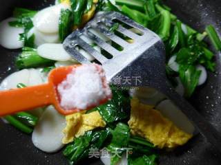 鸡蛋油菜蕻炒年糕的做法步骤：10