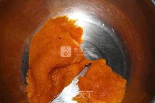 南瓜饼的做法步骤：1