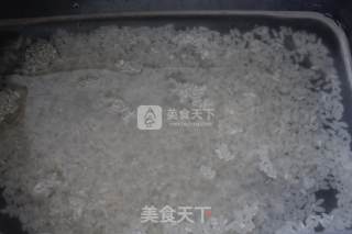 冬季养生皮蛋瘦肉粥的做法步骤：1
