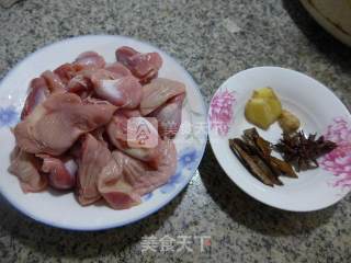 红烧鸡胗的做法步骤：1