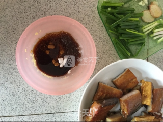 红烧腊鱼的做法步骤：3
