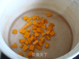 南瓜年糕养生粥的做法步骤：3