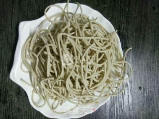 豆角焖面的做法步骤：1