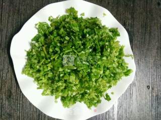 芹菜煎鸡蛋的做法步骤：3
