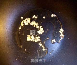 素炒木耳的做法步骤：2