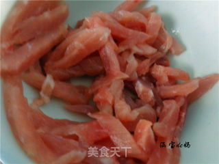 肉丝炒豆角的做法步骤：1