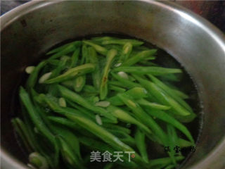 肉丝炒豆角的做法步骤：4