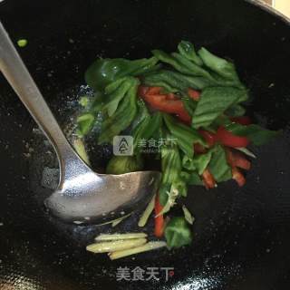 双椒炒腰花的做法步骤：6