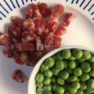 腊肠炒豌豆的做法步骤：1