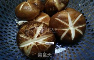 寿喜烧锅(日式牛肉锅)的做法步骤：4