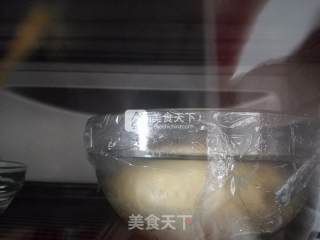酥皮菠萝包的做法步骤：4