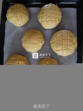 酥皮菠萝包的做法步骤：18